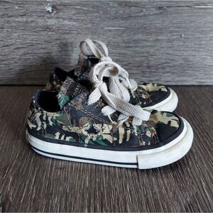 Converse One Star Chuck Taylor Infant 5 Low-Top Canvas Shoes Camouflage